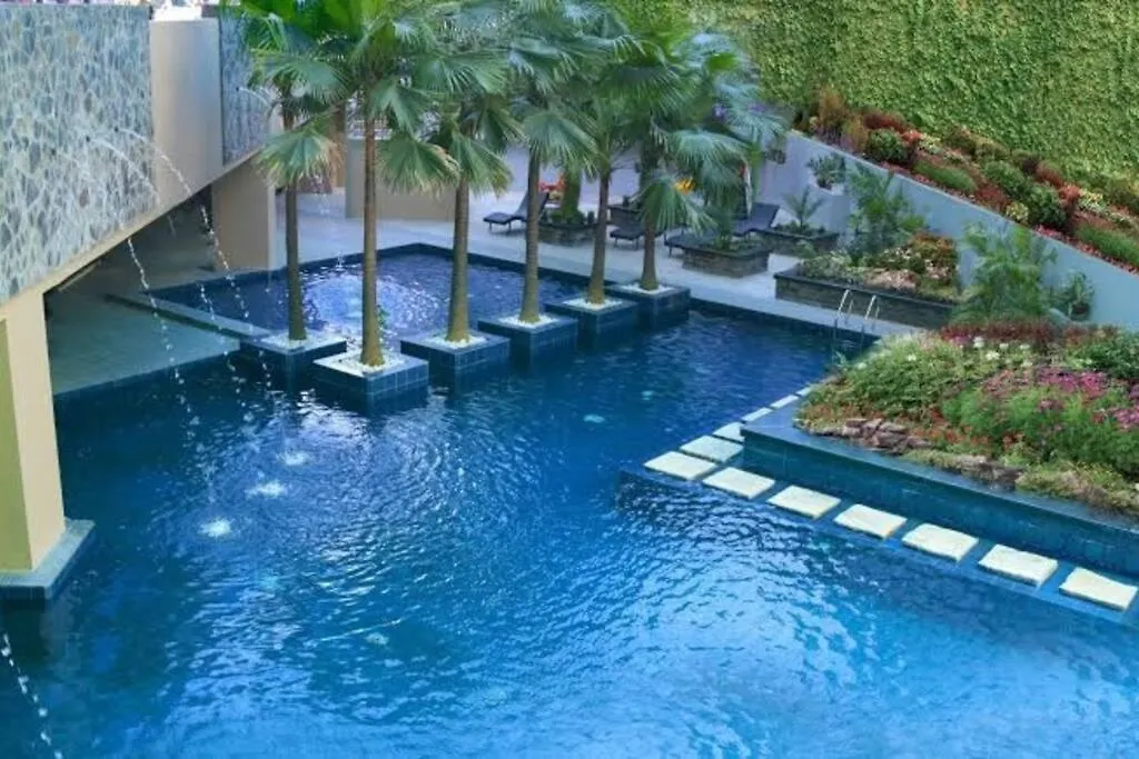 Milia Condo W/ Free Use Of Swimming Pool & Gym Manila